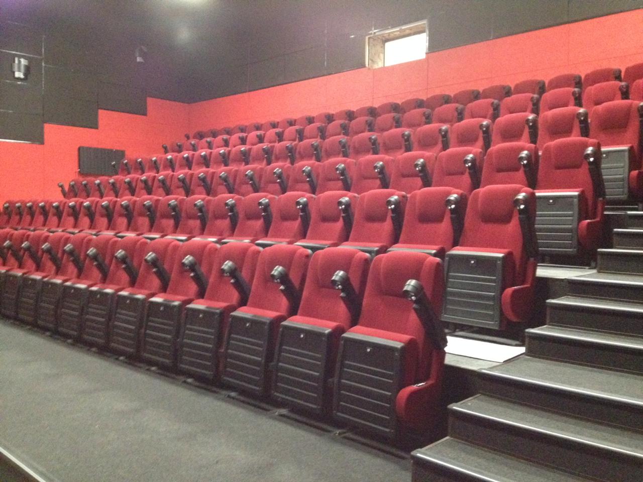 Кресла для кино-театра "Нева Люкс" Кресла для кино-театра "Нева Люкс"